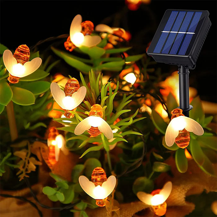 30 LED fényforrás egy 6,5 méter hosszú láncban!