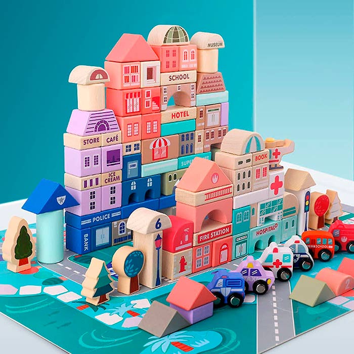 A készlet tartalmaz egy puzzle szőnyeget is, amelyen a gyerekek várost építhetnek