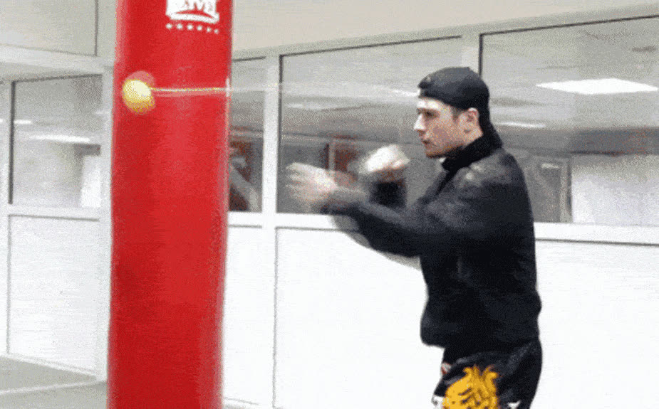 A BoxingBall otthoni rendszer segíti a sebesség, a koordináció és a rúgás edzését - video