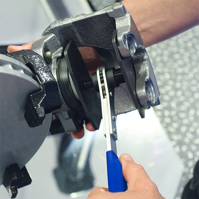 BrakeSwitch, egy eszköz a fékek egyszerű cseréjéhez - Image 2