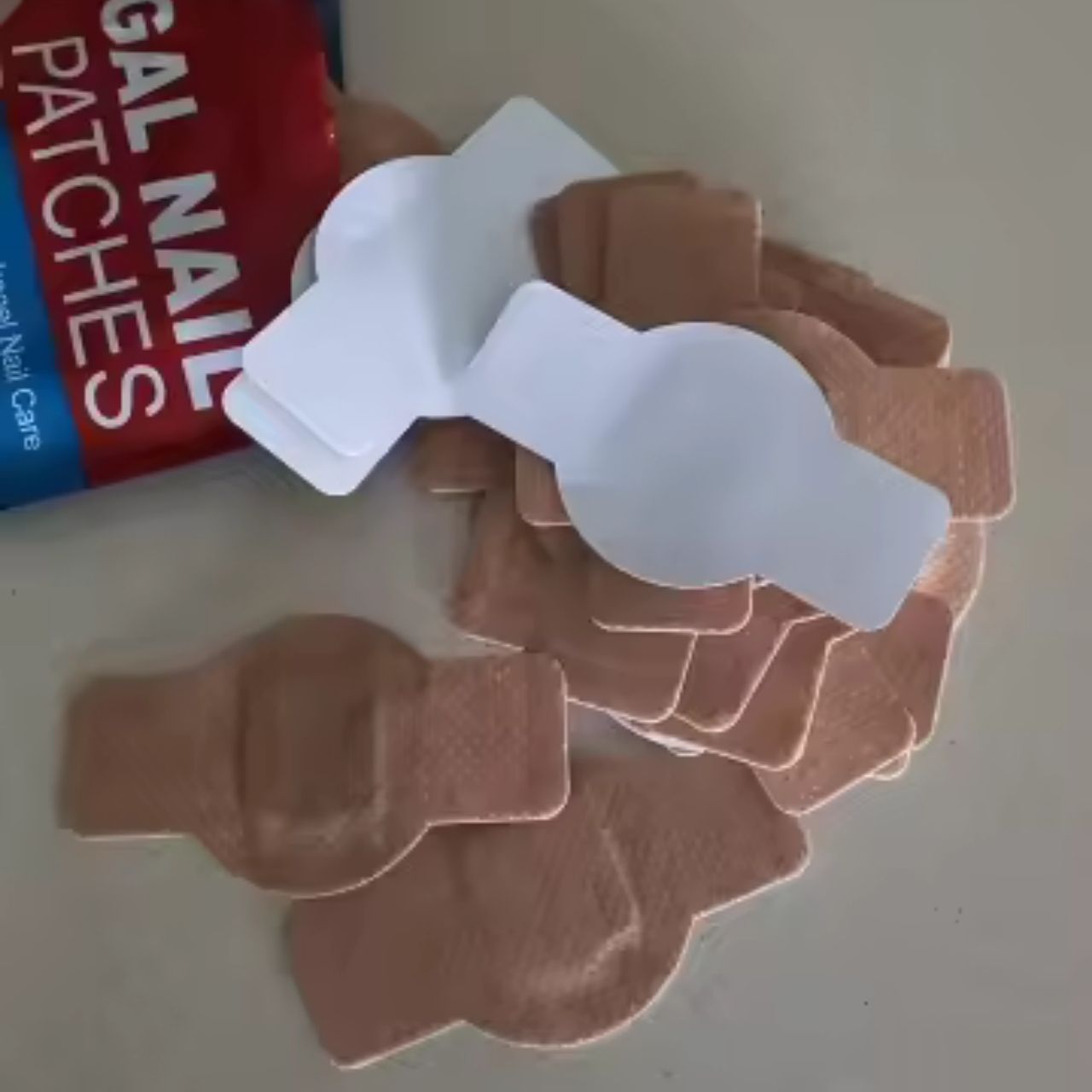 FungalPatches, helyreállító tapaszok a sérült körmök ápolására (21 db.) - Image 3