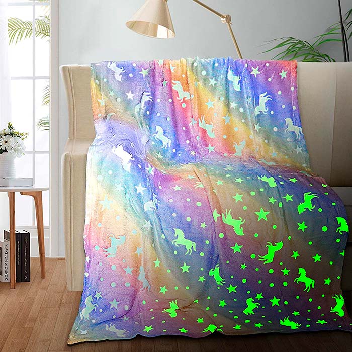 LuminousBlanket, a gyerekeknek szóló takaró, amely sötétben világít - Image 3