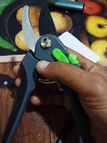 Pruner, metsző és vágó ollók - Image 10