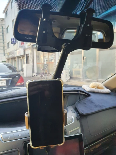 RotatableCarHolder, 360 fokos telefontartó, amely a visszapillantó tükörre rögzíthető - Image 2
