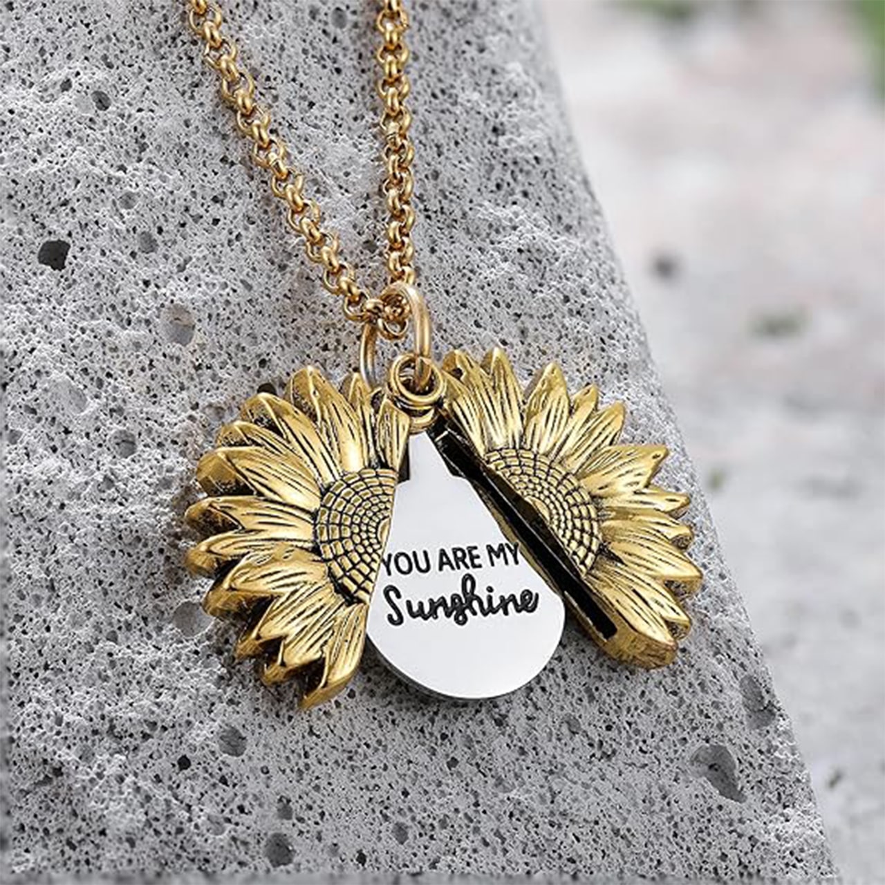 Aranyos napraforgó motívum és angol felirat "You are my sunshine".