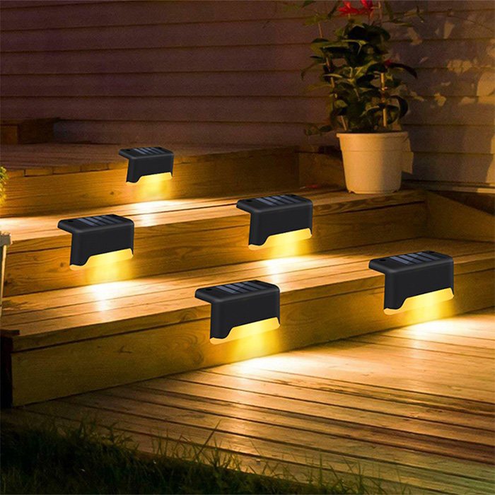 PatioLights, 4 részes vízálló, napelemes kerti LED lámpa készlet - Image 1